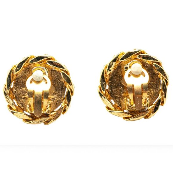 CHANEL CC Logos Rhinestone Round Twist Clip-On Earrings Gold Tone 23 Auth w/Box - Picture 2 of 4